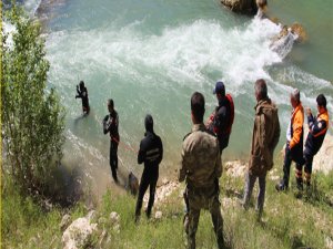 ÇEMİŞGEZEK TAĞAR ÇAYINDA ACI ARAYIŞ DEVAM EDİYOR