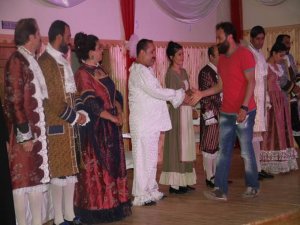 'Nexweşê Nexweşiyê' Varto'da sahnelendi