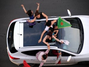 ŞEHİR SABAHA KADAR UYUMADI…