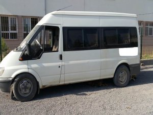 ŞANLIURFA'DA ÇALINTI SERVİS ARACIYLA PETROL HIRSIZLIĞI