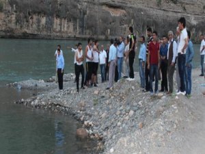 Botan Çayı'nda kaybolan kadınlar için arama devam ediyor