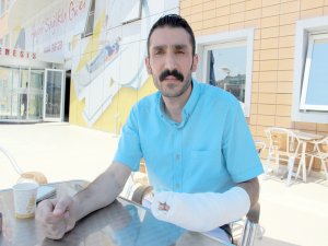 POLİSİ KURTARMAK İÇİN KENDİ ACISINI UNUTTU