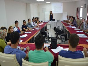 MÜŞTERİ MEMNUNİYETİNİ ÖĞRENİYORLAR