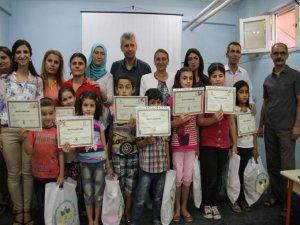 Kobanêli öğrenciler sertifika aldı