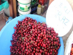 Mardin'de Ramazan Ayında Kiraz Bereketi Yaşanıyor