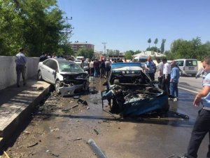 Erciş ve Derik'te kaza: 2 ölü, 6 yaralı