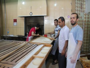 ONLARIN ORUCU HERKESTEN DAHA ZORLU