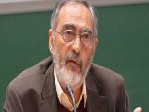 Mahçupyan: AKP'ye kaybettiren üst akıl değil, partinin kendisi