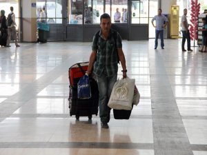 DİYARBAKIR’IN GELENİ VAR GİDENİ YOK