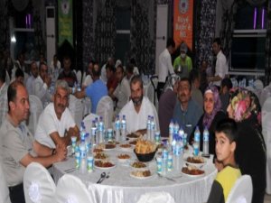 Kayapınar Belediyesi bina görevlileri için iftar düzenledi