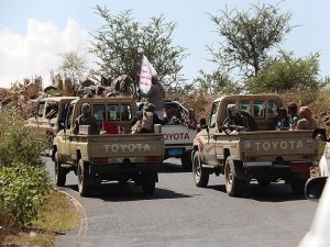 Ebyen'de Husilere bombalı saldırı düzenlendi
