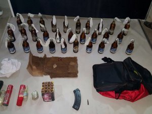64 molotof kokteyli ile 6 el yapımı bomba ele geçirildi