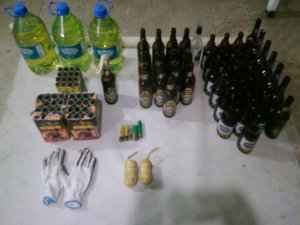 Diyarbakır'da eylemcilere ait molotof ve havai fişek ele geçti