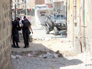 Sur ilçesinde çok sayıda gözaltı