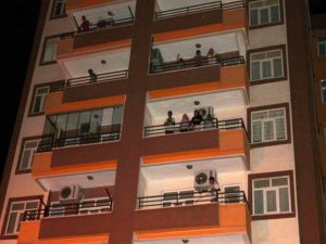 IŞIK VE SES PROTESTOLARI YAYILIYOR