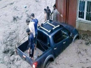 Karadeniz seli can aldı: 8 ölü