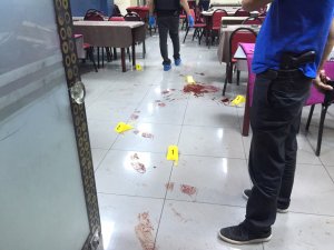 Kıraathaneyi önce taradılar, ardından bombaladılar:2 yaralı