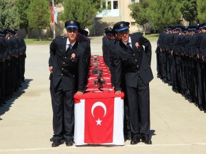 ALİ GAFFAR OKKAN POMEM’DE MEZUNİYET HEYECANI