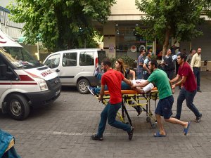 Diyarbakır'da polise silahlı saldırı: 1 sivil öldü, 3 yaralı