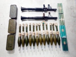 Durdurulan araçta cephanelik çıktı, 3 gözaltı