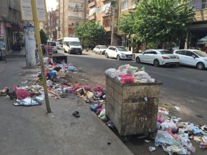 Belediyeye ‘çöp’ tepkisi