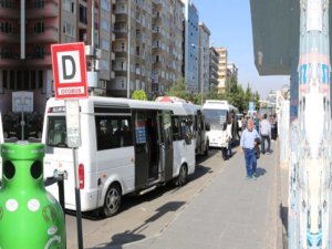 Diyarbakır'da Toplu Taşıma Araçları ve Sağlık Sektörü Boykotta