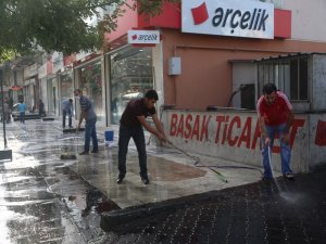 Belediye’den temizlik atağı