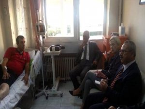 ABD Başkonsolosu Tahliye Edilen Eski DTP'li Başkan Demirbaş'ı Ziyaret Etti