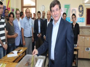 Davutoğlu da oyunu Ankara'da kullandı