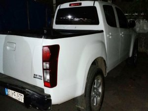 Örgüt mensupları sivil aracı taradı: 1 yaralı