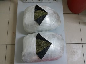 12 Kilo 700 gram esrar ele geçirildi