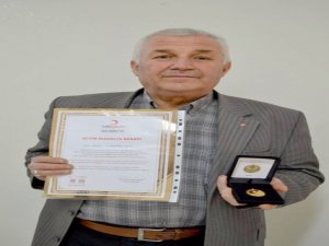 Ayaklı kan bankasına altın madalya