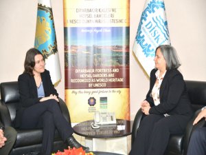 AP Raportörü yasaklı Sur’da!