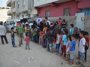 İHH, muhacirlere 1 milyon ekmek dağıttı