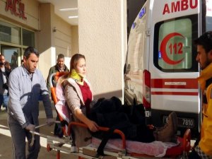 Öğretmenleri taşıyan araç şarampole devrildi: 8 yaralı