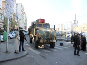 Sur’a asker ve İş makineleri girdi