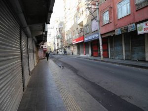 Diyarbakır'da hayat Sur için durdu