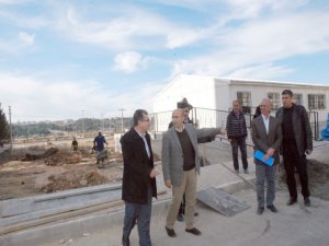 Vali Demirtaş, yeni aile sağlığı merkezlerinin yapılacağı arazileri inceledi