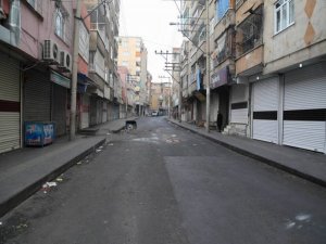 Diyarbakır'da hayat Sur için durdu