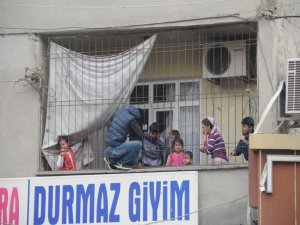 ANNE VE 6 ÇOCUK GAZDAN ZEHİRLENDİ