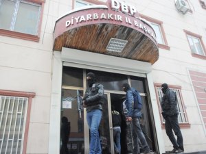 DBP’ye polis baskını 2 gözaltı