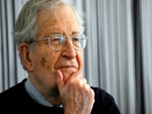 Chomsky: Heger kurd bixwazin ezê biçim