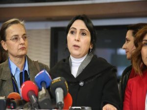 Yuksekdag: Li ser ên muswedeya demokrasiyê qebûl nakin operasyon ferz dikin