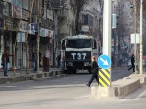 Diyarbakır'da "Sur" Gerginliği: Çok Sayıda Kişi Gözaltı Alındı