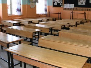 Bismil’de sahte diplomalı 4 öğretmen görevden alındı