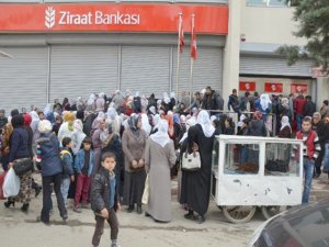 250 liralık yardım izdihama neden oldu