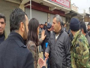 Cizre'de HDP'li vekiller Cudi Mahallesi'ne girmeye çalışıyor