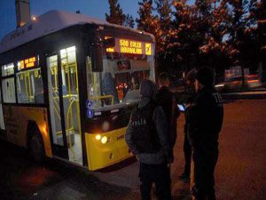 Sur'dan gelen kurşunlar toplu taşıma araçlarına isabet etti