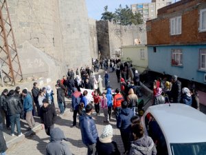 Yürek yakan göç devam etti