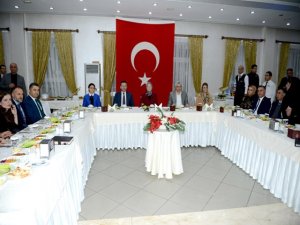 Bakan Ramazanoğlu, STK temsilcileriyle buluştu